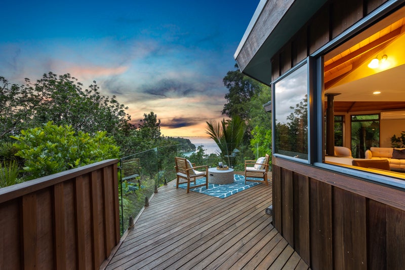 44 Tinopai Road, Titirangi, Auckland - Carousel 2