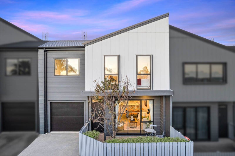 3B Ayr Road, Pakuranga, Auckland - Carousel 1
