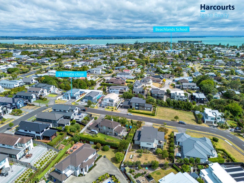 17 Thistle Close, Beachlands, Manukau City, Auckland - Carousel 21