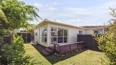 3/122 Muritai Street, Tāhunanui, Nelson - Carousel 1