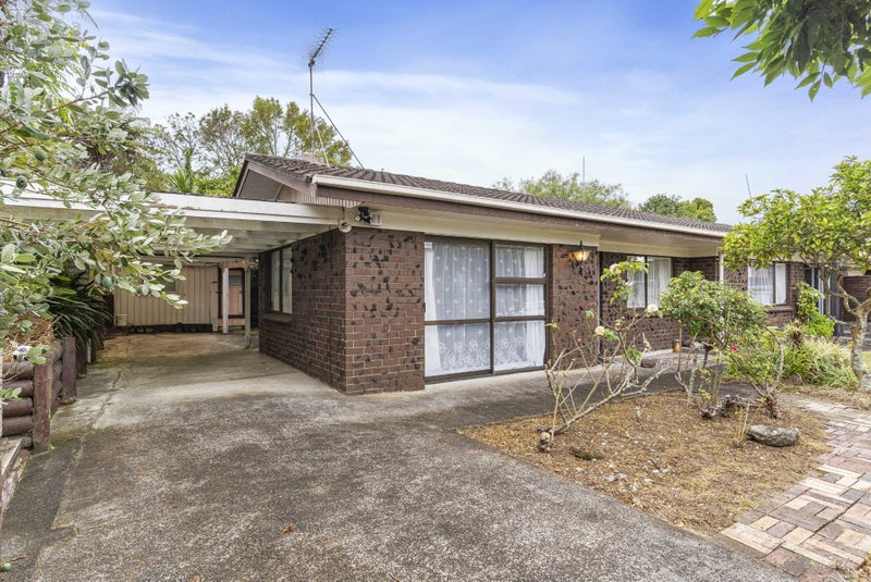 1/2A Takapu Street, Henderson, Auckland - Carousel 1