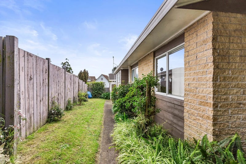2/50 Finlayson Avenue, Clendon Park, Auckland - Carousel 6