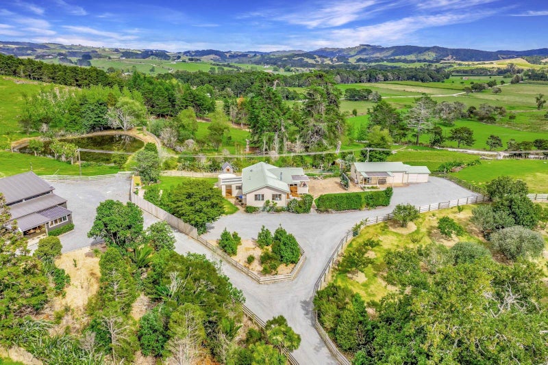 233 Shoemaker Road, Waipu, Waipu - Carousel 1