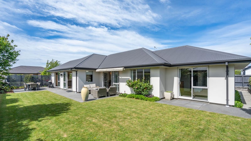 3 Fintan Mews, Aidanfield, Christchurch - Carousel 2