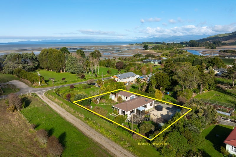 1327 Collingwood-Puponga Main Road, Collingwood - Carousel 1