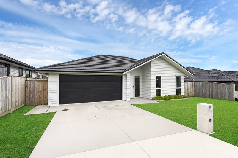 16 Leathem Crescent, Pokeno - Carousel 1