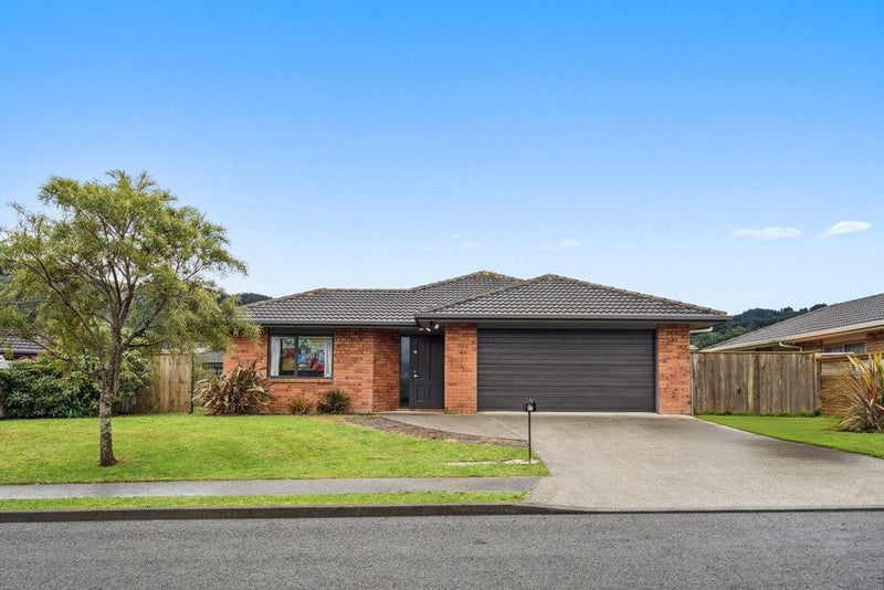 22 Percy Kinsman Crescent, Riverstone Terraces, Upper Hutt - Carousel 11