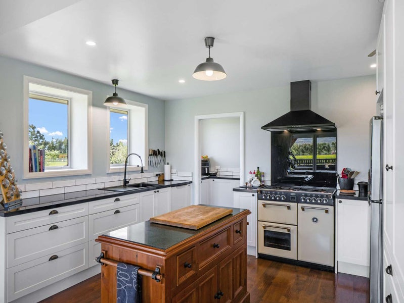 780 Woodstock Road, View Hill, Oxford - Carousel 2