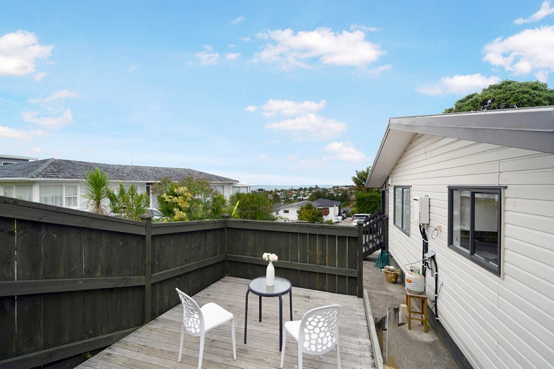 124A Golf Road, New Lynn, Auckland - Carousel 1