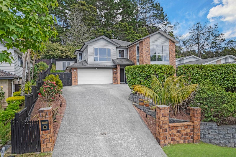 11 Barnsley Place, Henderson, Auckland - Carousel 1