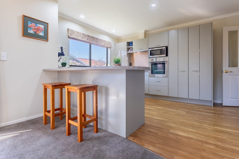 77 Guildford Drive, Paraparaumu, Paraparaumu - Carousel 2