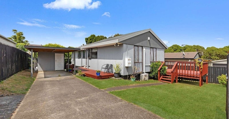 1/8 Kirklow Place, Goodwood Heights, Manukau City, Auckland - Carousel 1