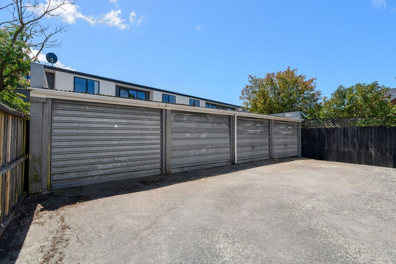 1/11 Radnor Street, St Albans, Christchurch - Carousel 16