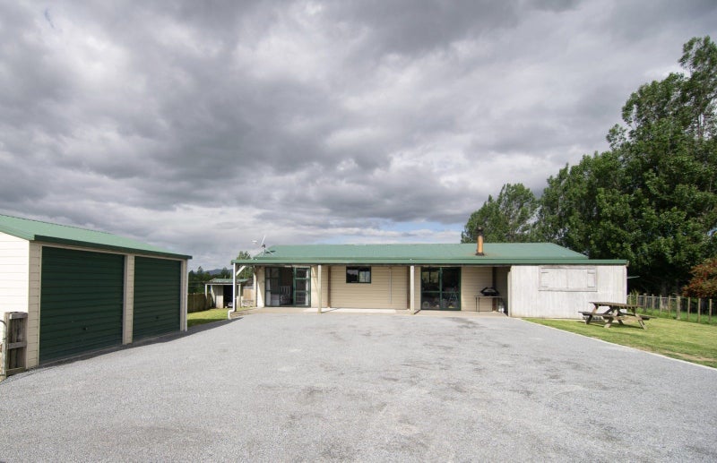 293 Koputarao Road, KOPUTAROA, SHANNON - Carousel 1