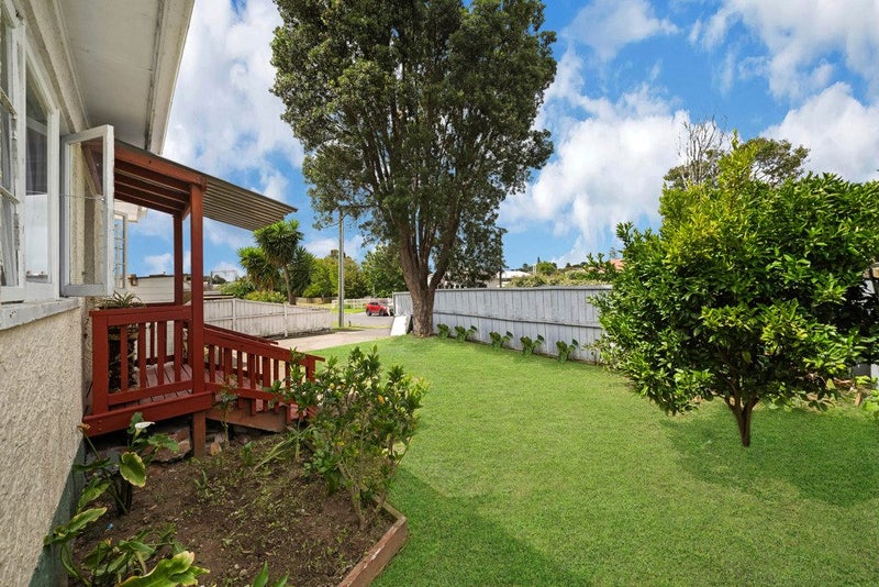 12 Gordon Road, Papatoetoe, Auckland - Carousel 2