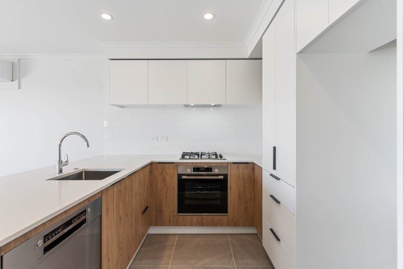 301/32 Shortfin Place, Flat Bush, Manukau City, Auckland - Carousel 2