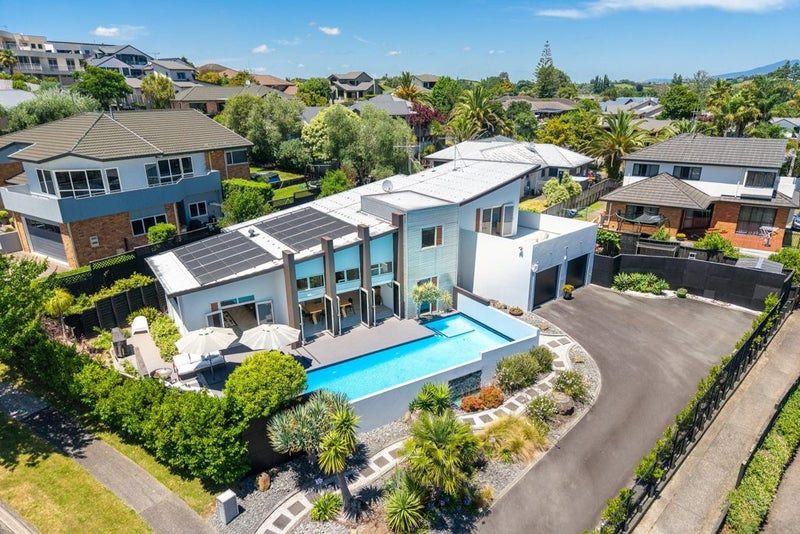 50 Greenfield Drive, Western Heights, Hamilton - Carousel 1