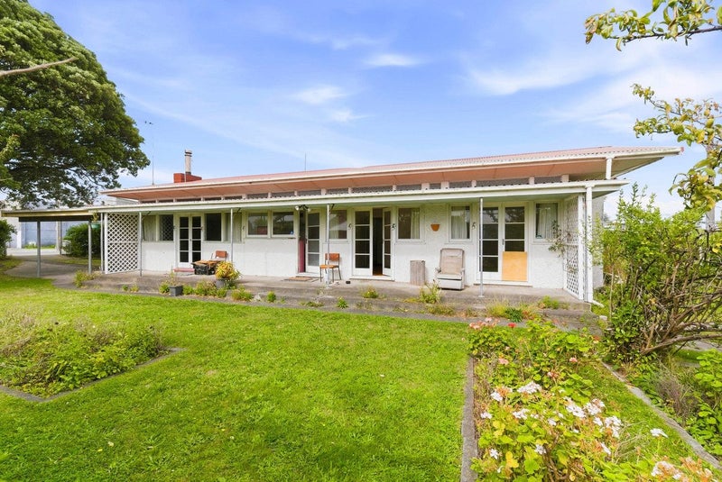 77 Aotaki Street, Otaki - Carousel 1
