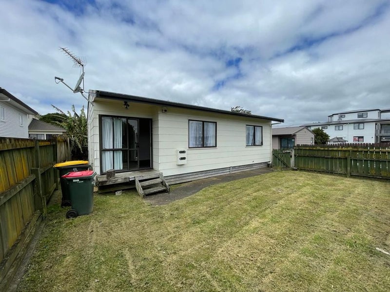1/34 Great South Road, Manurewa, Auckland - Carousel 1