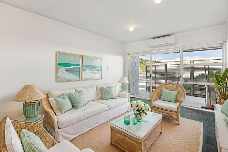 3/201 Derwent Street, Island Bay, Wellington - Carousel 2