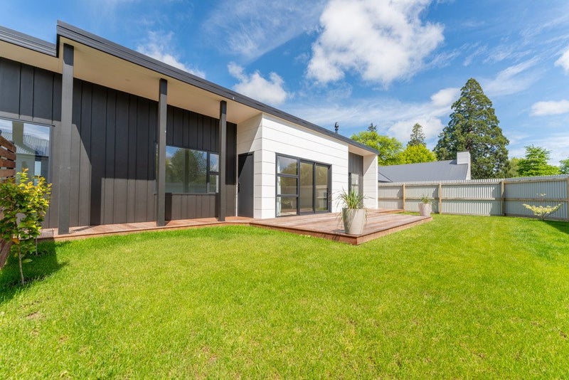 88 Talbot Street, Geraldine - Carousel 1