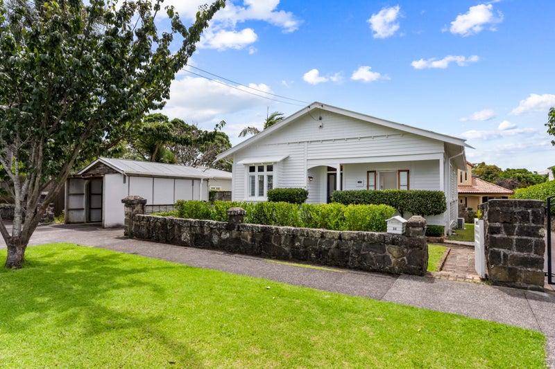 16 Horotutu Road, Greenlane, Auckland - Carousel 1