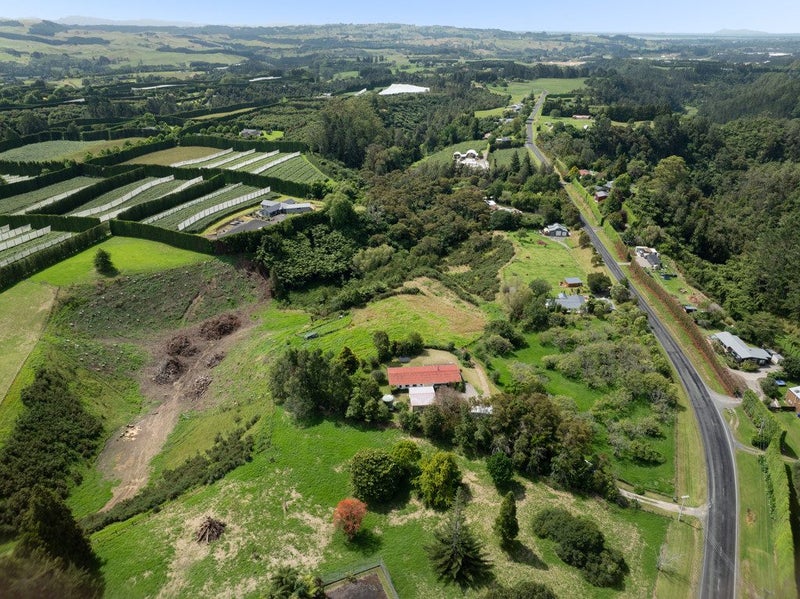 518 Omanawa Road, Tauranga - Carousel 2