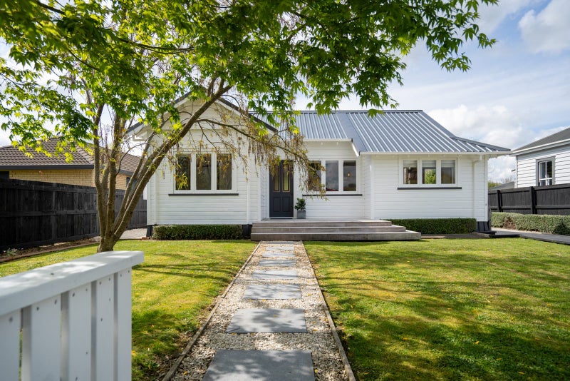 4 Stevenson Place, Leamington, Cambridge - Carousel 1
