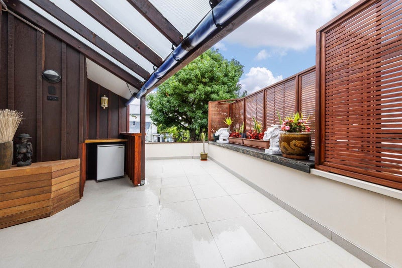 2/5 Baddeley Avenue, Kohimarama, Auckland - Carousel 1