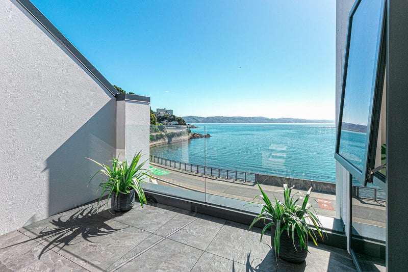 3/148 Evans Bay Parade, Roseneath, Wellington - Carousel 1