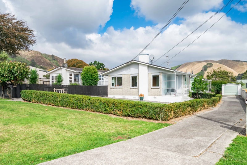6 Utauta Street, Waikanae - Carousel 18