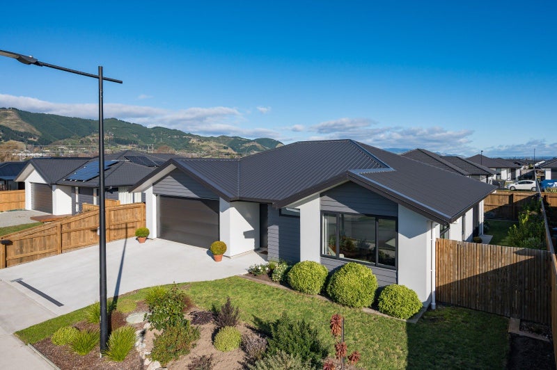 5 Esher Lane, Richmond, Richmond - Carousel 20