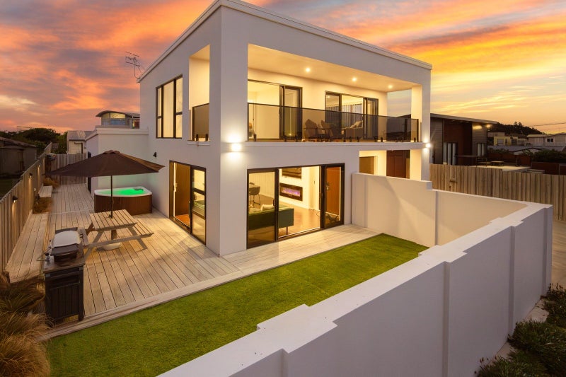 29A Marine Parade South, Foxton Beach, Foxton - Carousel 1