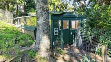 86 Warner Park Avenue, Laingholm, Auckland - Carousel 1