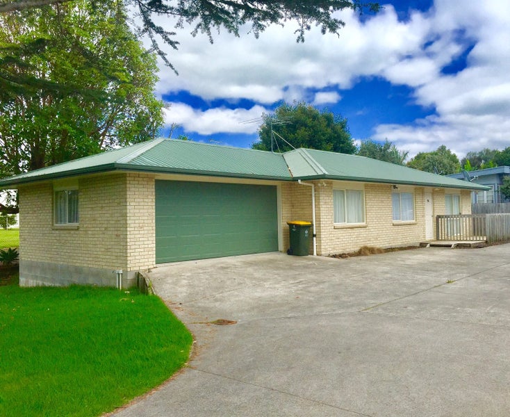 30 Bell Road, Beachlands, Auckland - Carousel 1