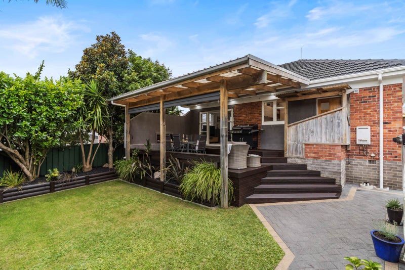 1/46 Woolfield Road, Papatoetoe, Auckland - Carousel 2
