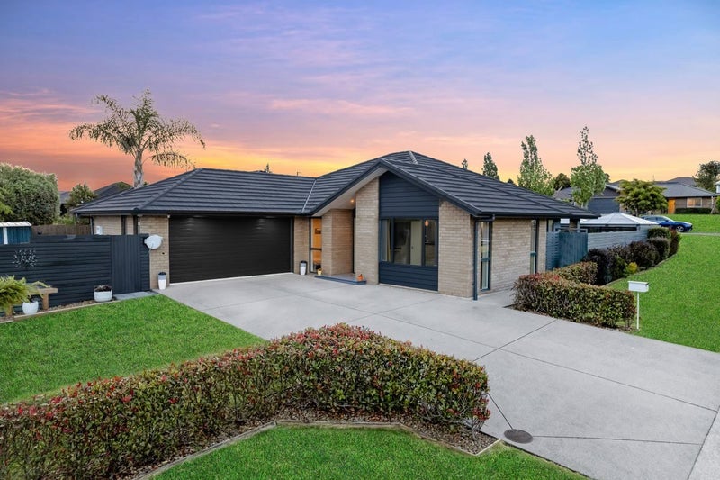 1 Canmore Street, Pokeno - Carousel 1