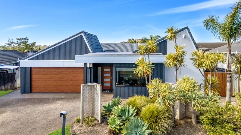 53 Oliver Road, Eastern Beach, Auckland - Carousel 1