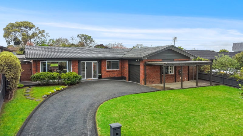 6 Camira Place, Botany Downs, Auckland - Carousel 34