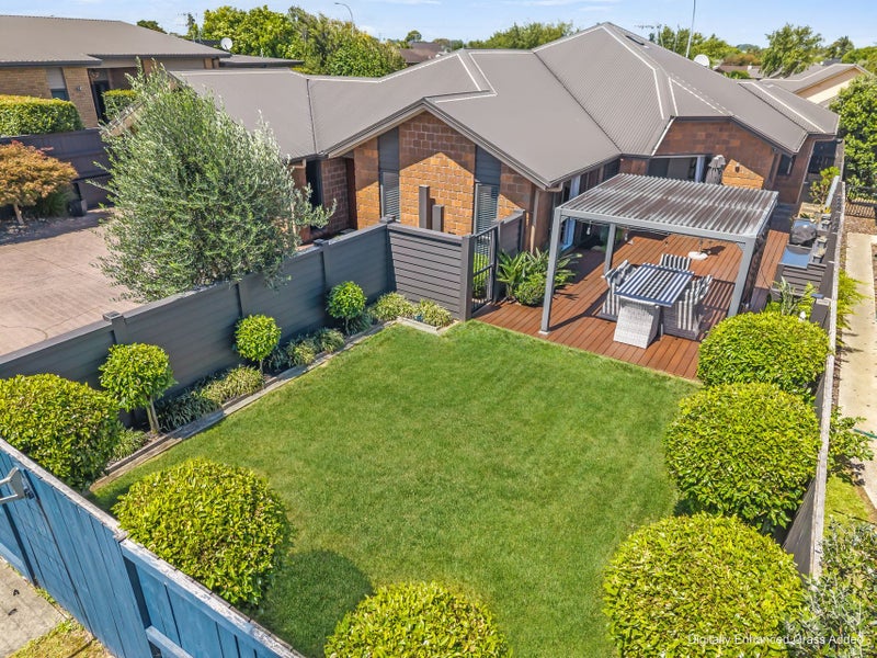8 Farleigh Close, Huntington, Hamilton - Carousel 2