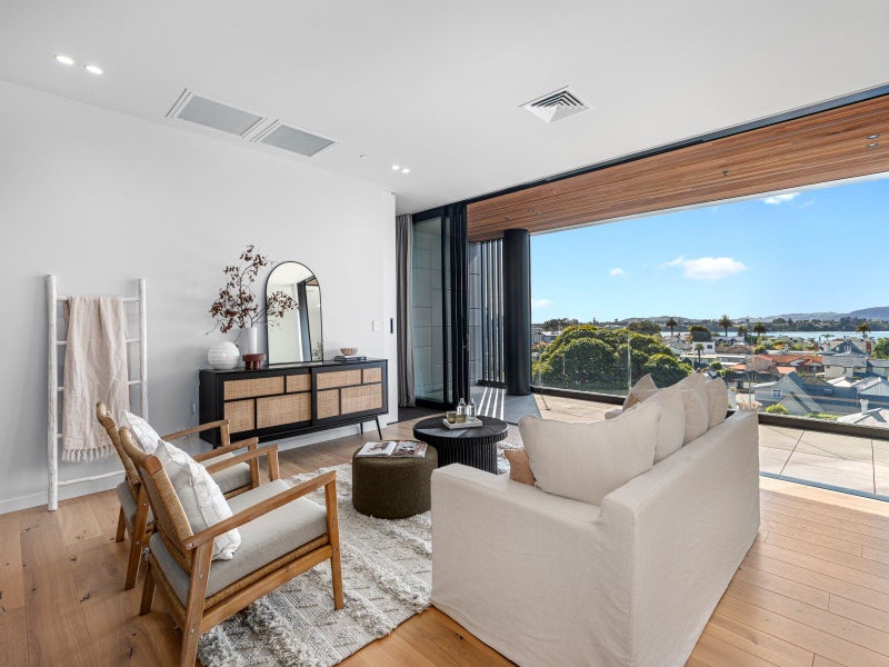 403/359 Cameron Road, Tauranga - Carousel 2