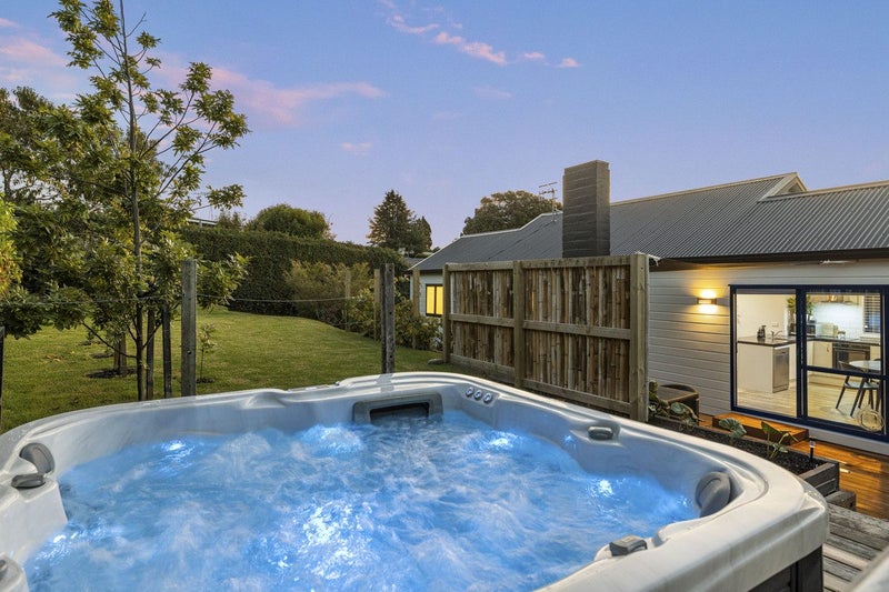 2 Fergusson Way, Judea, Tauranga - Carousel 23