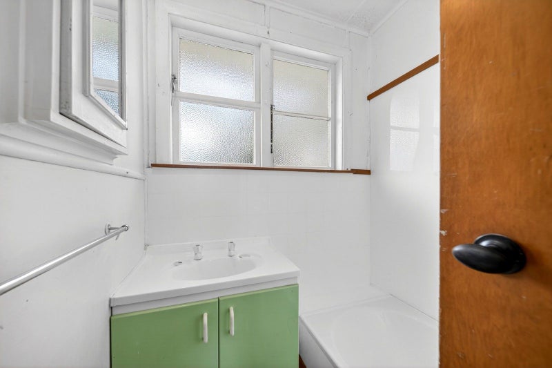 281 High Street, Solway, Masterton - Carousel 20