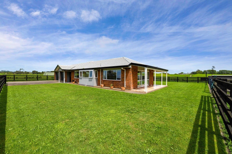312 Corbett Road, Paraite, New Plymouth - Carousel 2