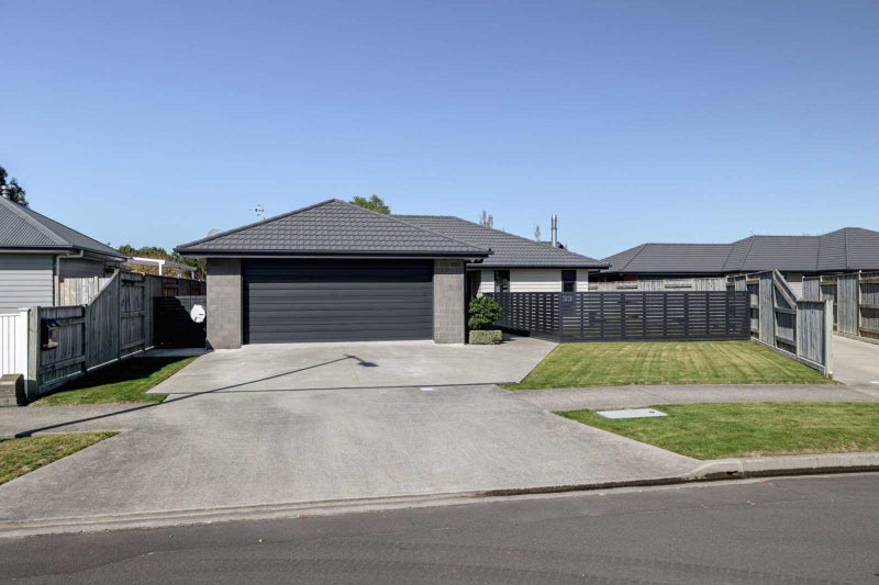 33 Monarch Drive, Ashhurst, Ashhurst - Carousel 2