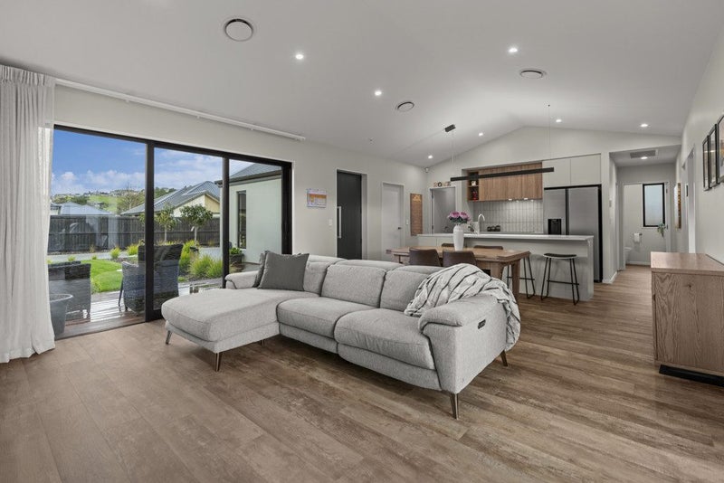 29 Dray Place, Halswell, Christchurch - Carousel 2