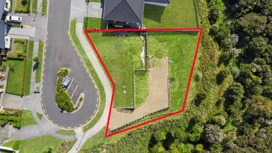 23 Cadwil Drive, Beachlands, Auckland - Carousel 1