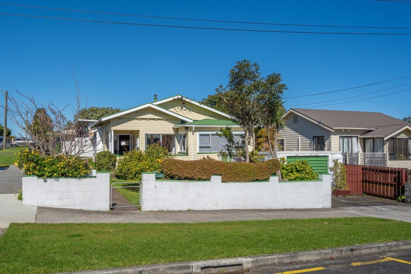 29 Amaru Road, One Tree Hill, Auckland - Carousel 1