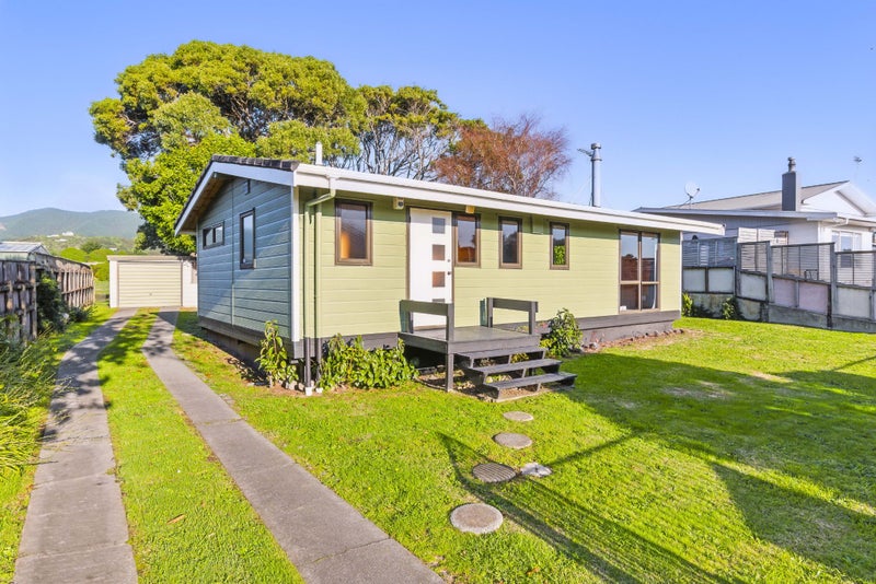 10 Nugget Grove, Raumati Beach, Paraparaumu - Carousel 22