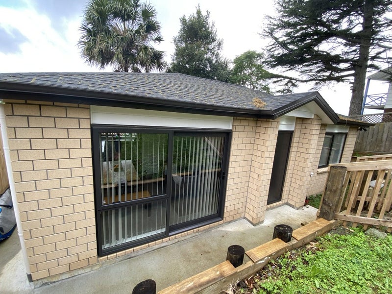 6a Tilia Place, Totara Heights, Manukau City, Auckland - Carousel 1